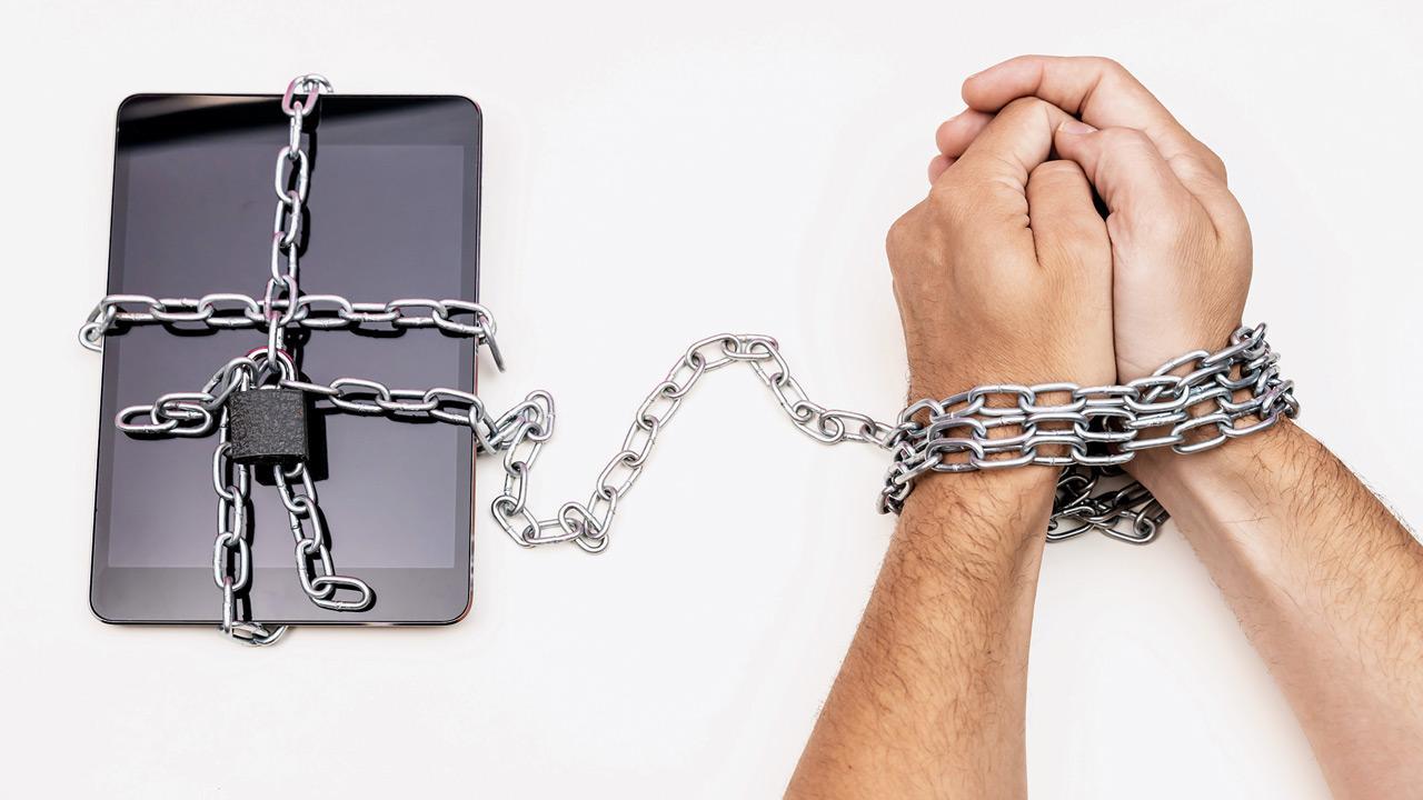 Mumbai: Retired banker couple loses life savings in 10-day ‘digital arrest’