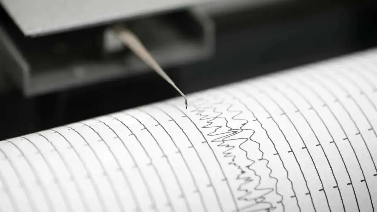 Earthquake of magnitude 4.8 strikes Nepal