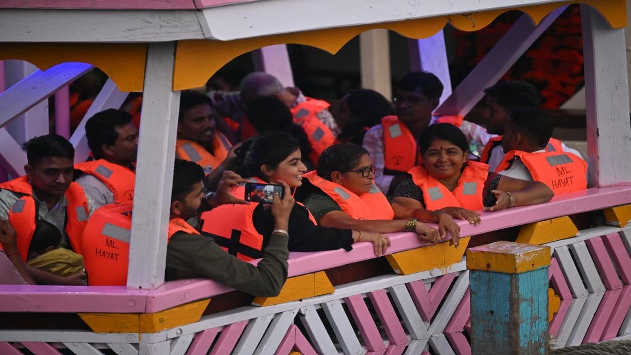 An assistant boat inspector deputed at the Gateway of India told  they have made the use of life jackets mandatory for every passenger taking the ferry boat to Mandva near Alibaug (in neighbouring Raigad), Elephanta Island or while going for a short ride of the Mumbai harbour