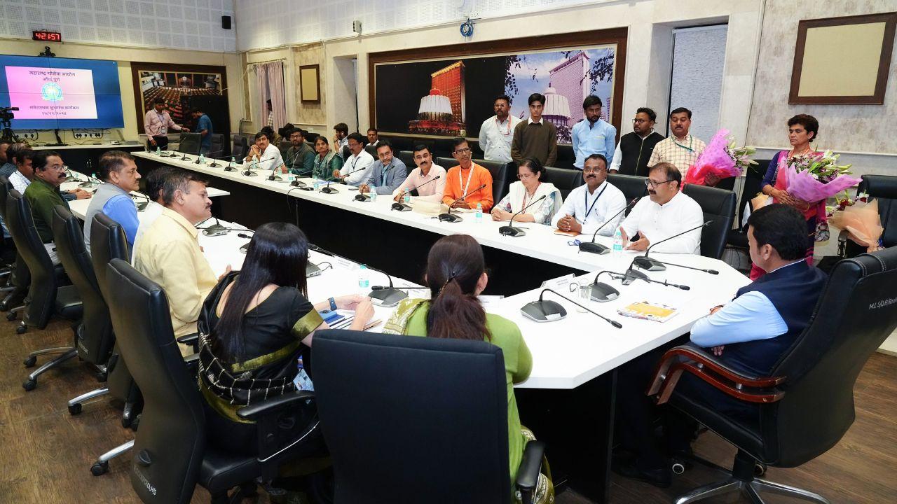 Chief Secretary Sujata Saunik, members of the Gauseva Commission Sanjay Bhosale, Dr. Nitin Markandey, Uddhav Nerkar, Sunil Suryavanshi, Sanat Kumar Gupta, Deepak Bhagat, and others were present on the occasion