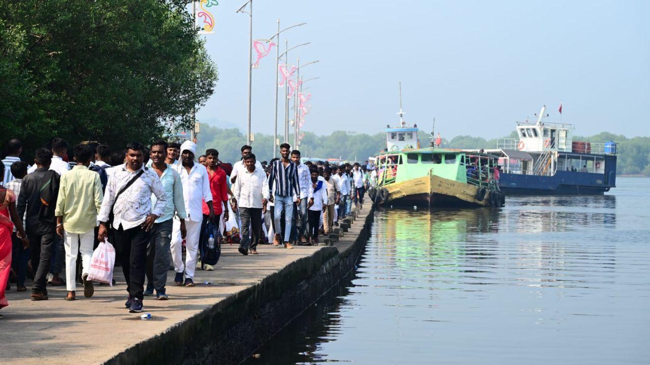 With thousands of people visiting Global Vipassana Pagodaas on Friday to pay tributes to Dr B R Ambedkar on his death anniversary, the civic body has provided free boat services