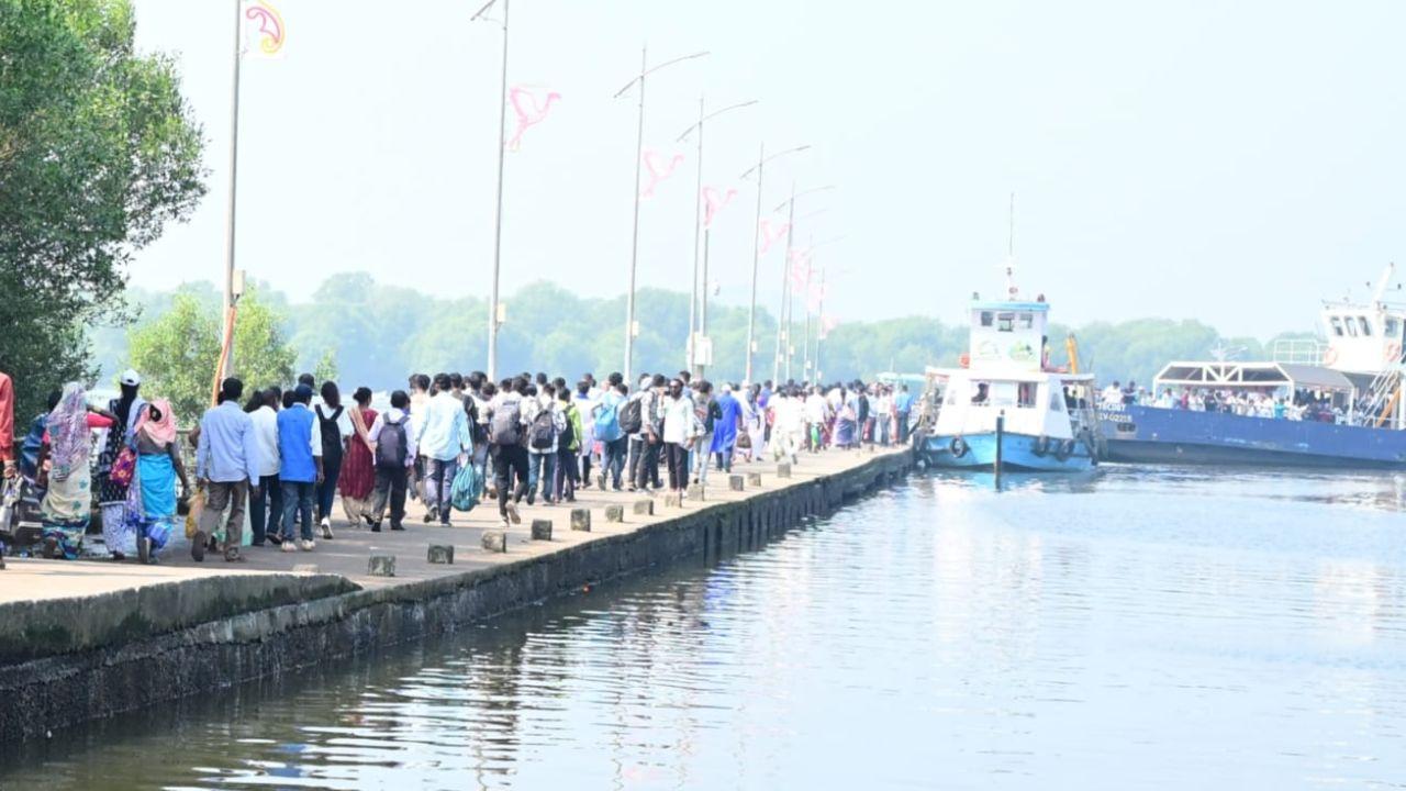 The PM Modi visited the Parliament House Lawns in New Delhi, where he joined other leaders, including VP Jagdeep Dhankhar, Former President Ram Nath Kovind, Congress President Mallikarjun Kharge, and Lok Sabha Speaker Om Birla, in paying respects to the legendary social reformer