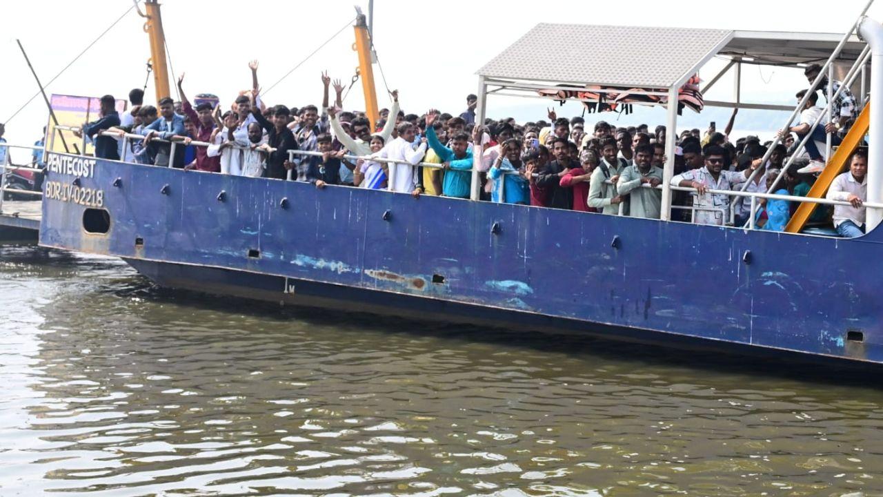 The free boat services are from Gorai Jetty to the Global Vipassana Pagoda made in Borivali West