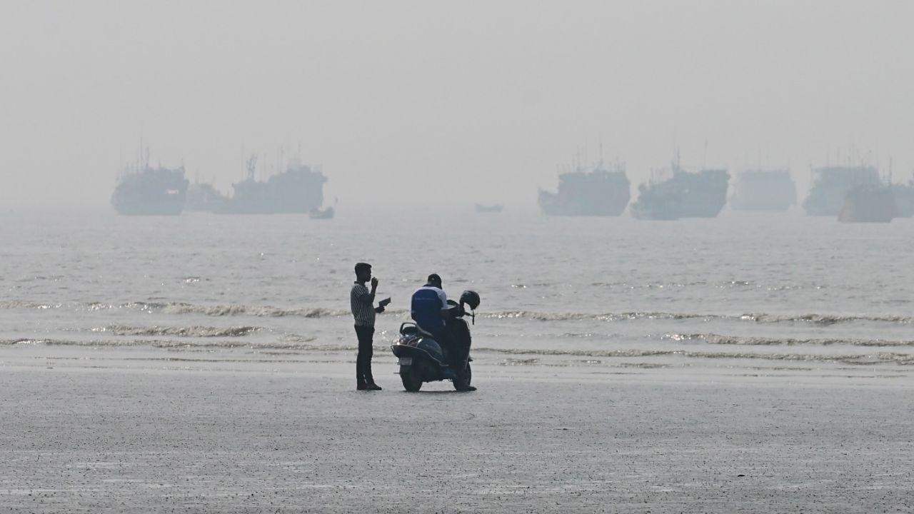 The Air Quality Index (AQI) in Mumbai reached a hazardous level of 500 this morning, indicating extremely poor air quality across the city