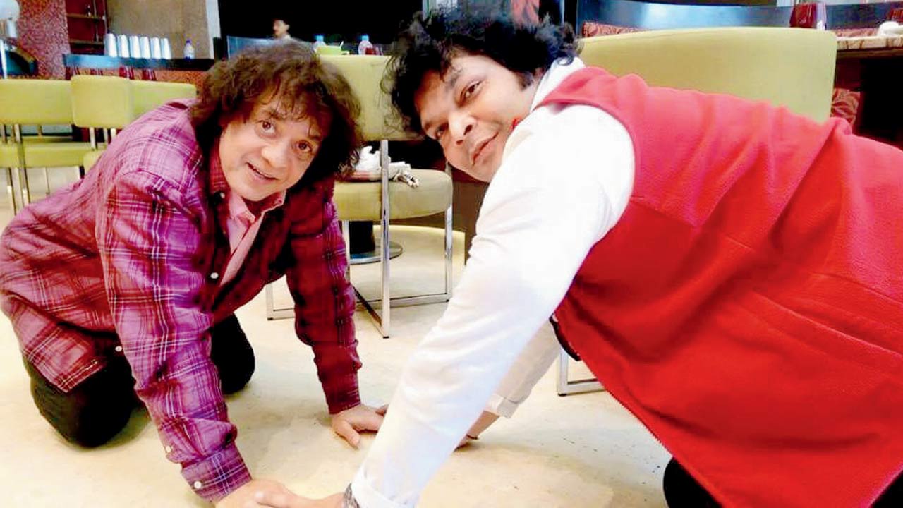 Flautist Rakesh Chaurasia with tabla maestro Zakir Hussain 