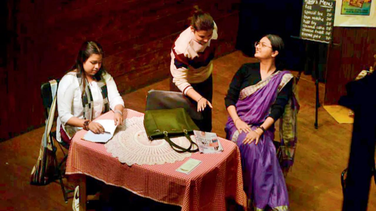A moment from  a previous performance of Chai Thandi Na Ho Jaye
The Guide’s Top Picks 
Prithvi Theatre 
Chai, anyone?The Hindi Dramatics Society of Miranda House, Delhi, takes the audience back in time with their fantasy drama Chai Thandi Na Ho Jaye. If the name rings a bell, it’s because it’s an Indian adaptation of Toshikazu Kawaguchi’s 2015 Japanese novel Before The Coffee Gets Cold.
ON Tomorrow; 6pm and 9 pm Log on to: thespo.org Entry Rs 350; Rs 200 (students)