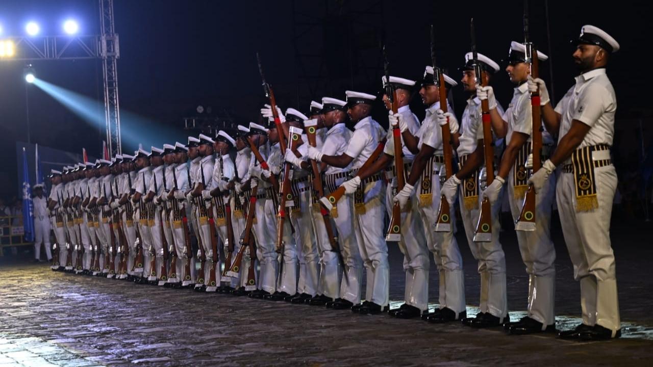 The spectacular displays highlighted the Navy’s combat readiness and underscored the professionalism and discipline of the Indian Armed Forces