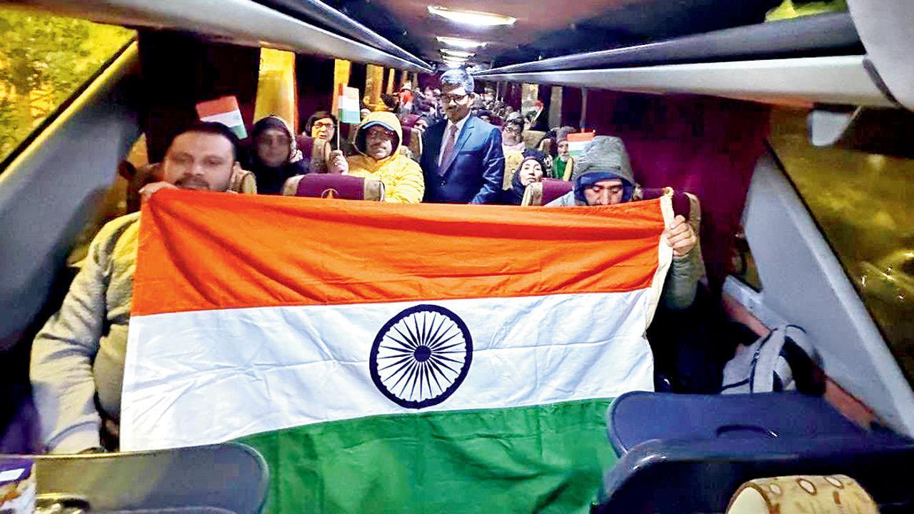 Mumbai man evacuated from Syria returns home