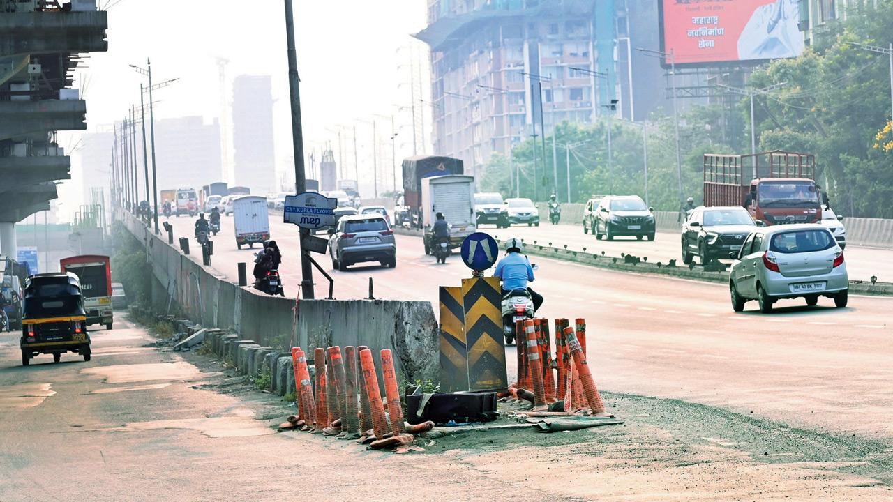 The missing bollards at the Kurla flyover junction. PIC/RAJESH GUPTA