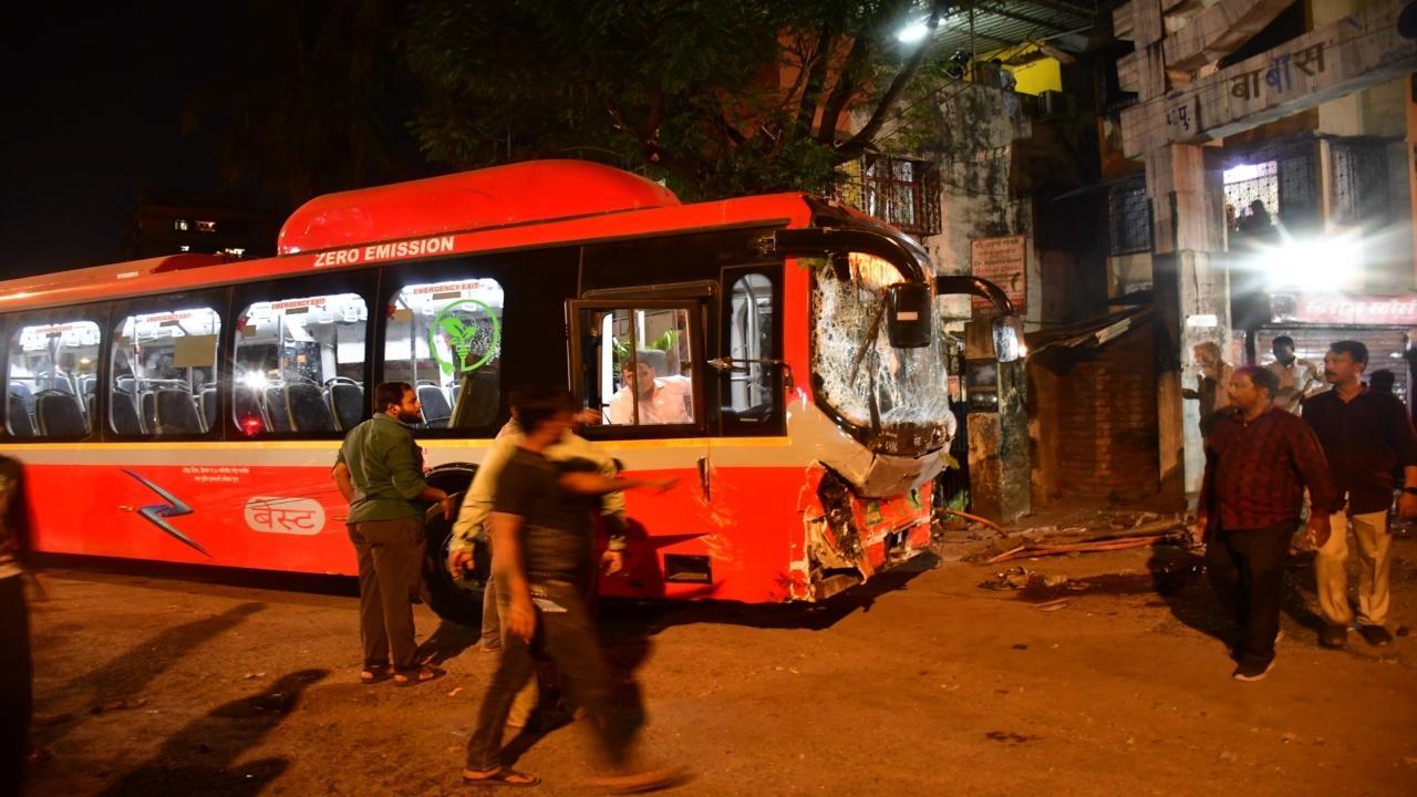 Kurla bus crash: BEST holds meetings with pvt operators, to make breath analyser test must for drivers