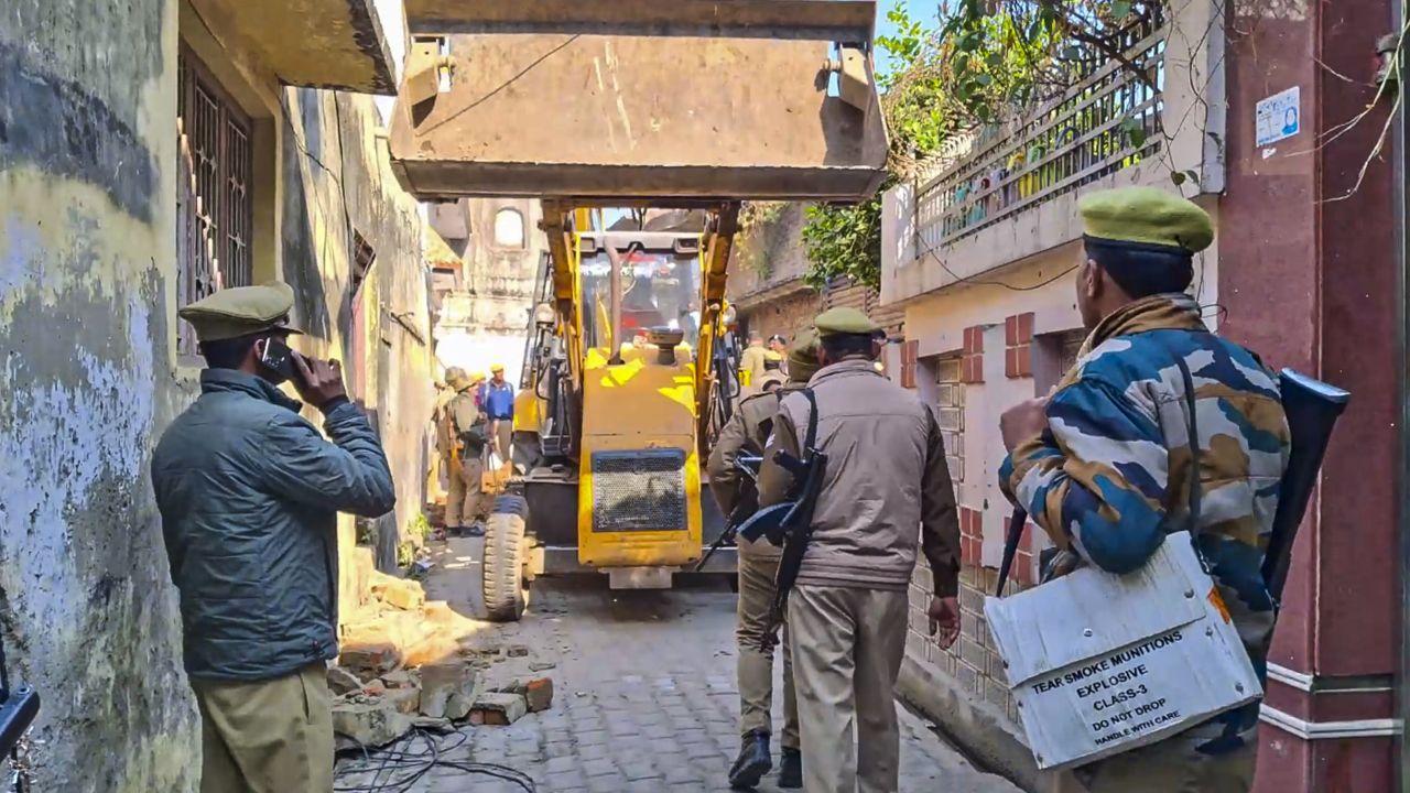 'Aarti' performed at reopened temple, anti-encroachment drive underway in Sambhal