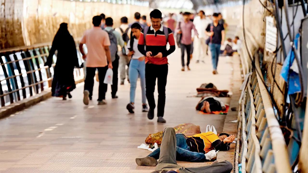 Many skywalks lack basic amenities like escalators, making them less accessible to people, particularly the elderly and disabled. Some skywalks, like the one at Nana Chowk, have escalators, but they are often closed for extended periods, reducing their usability.