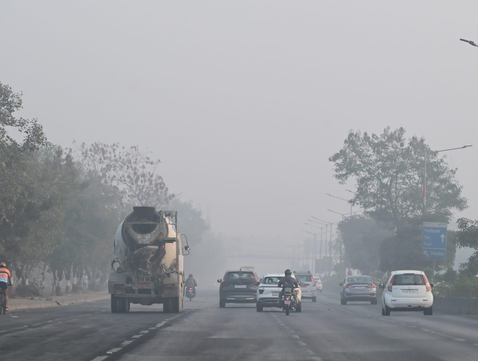 Despite favourable weather, Mumbai’s Air Quality Index (AQI) has worsened, moving into the 'unsatisfactory' category. The deteriorating AQI has prompted health warnings as residents prepare for year-end festivities.
