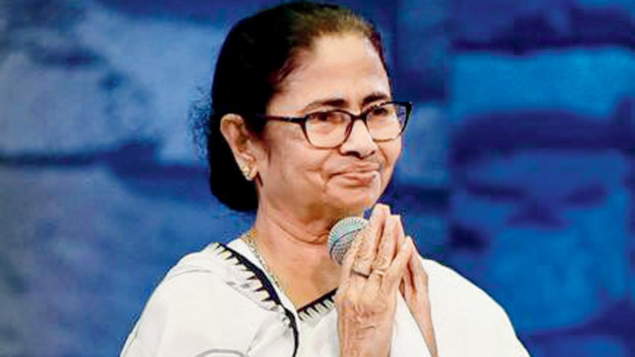 Lalu Prasad backs Mamata Banerjee to head INDIA bloc