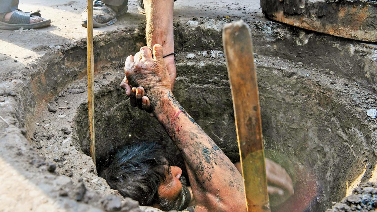 NHRC demands accountability from BMC over manual scavenging violations