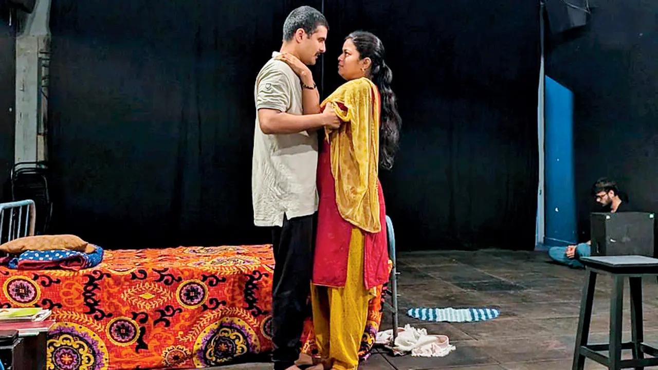 A scene from the Marathi play Rikameek
Beyond caste linesIn times where social media is pushing netizens to ideological extremes, how does a young awkward couple navigate their inter-caste marriage? Ahilyanagar’s Aapla Ghar theatre company answers the question through their socio-political drama Rikameek.
ON December 6; 6 pm and 9 pm  Log on to: thespo.orgEntry Rs 350; Rs 200 (students)