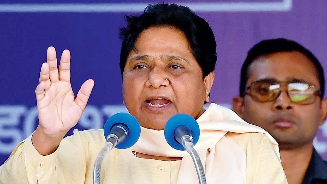 Mayawati calls for nationwide protest on Dec 24 against Shah's Ambedkar remark
