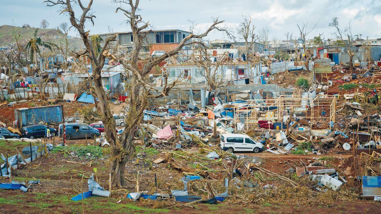 French Prez arrives in cyclone-hit Mayotte