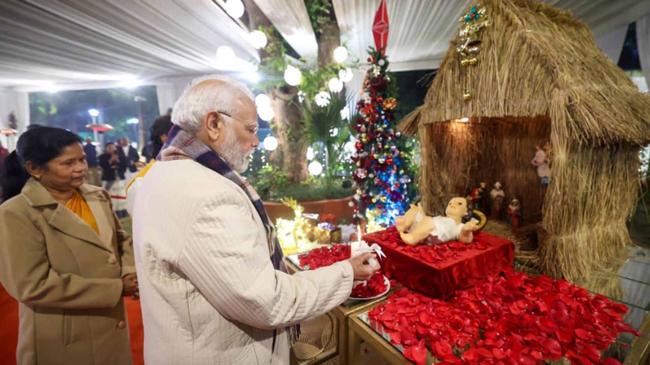 PM Modi goes to Christmas get together at George Kurian’s home
