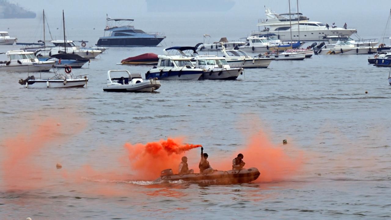 Speaking on the occasion, the President greeted all personnel of the Indian Navy on Navy Day and said, 