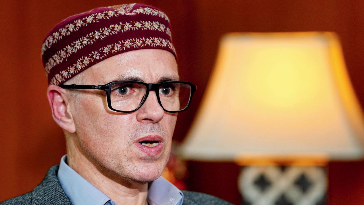 Two power centres are recipe for disaster, says J&K CM Abdullah