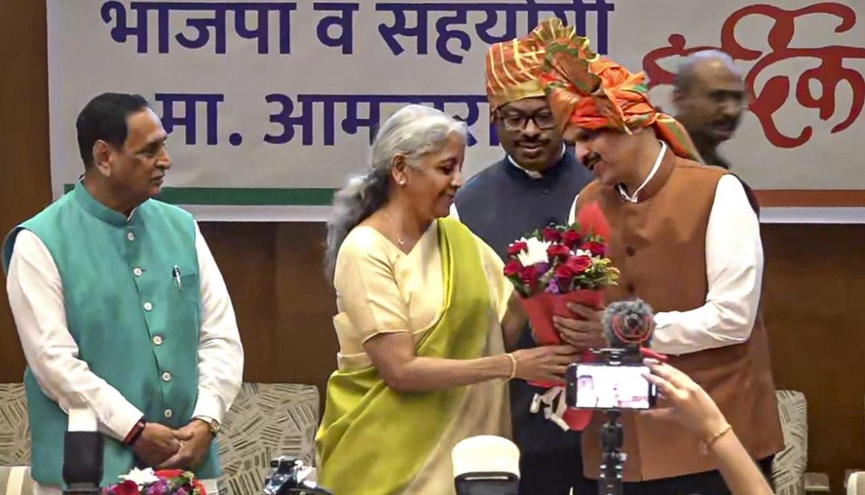 Devendra Fadnavis unanimously nominated as BJP's Maharashtra CM candidate