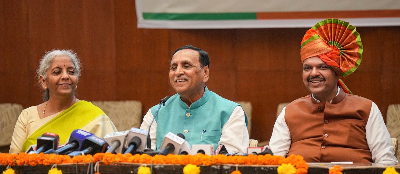 At the legislature party meeting held in Vidhan Bhawan on Wednesday, former Gujarat CM and BJP's central observer Vijay Rupani announced that Fadnavis (54) has been unanimously elected the BJP legislature party leader