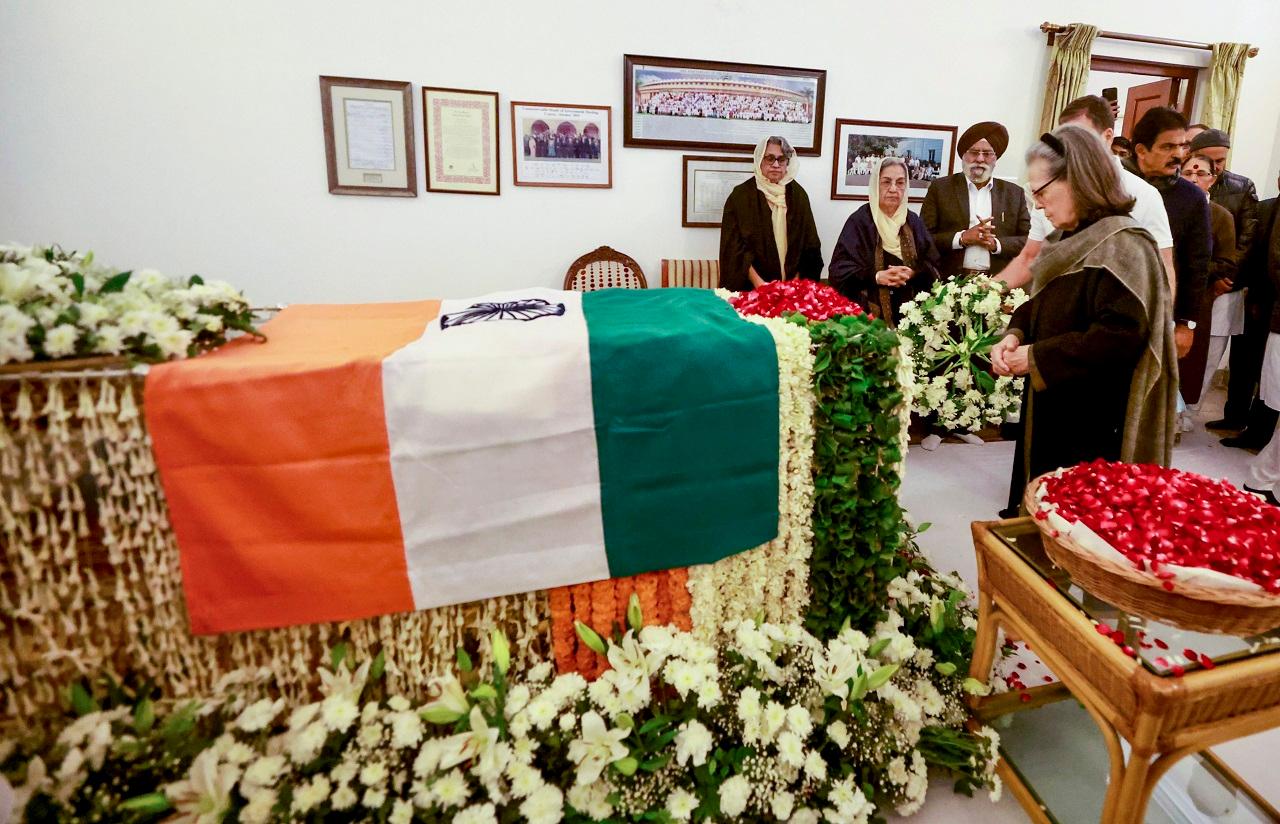 Manmohan Singh passed away at AIIMS, Delhi, on Thursday evening at the age of 92 due to age-related medical conditions. He had a sudden loss of consciousness at home after which he was rushed to the AIIMS Delhi
