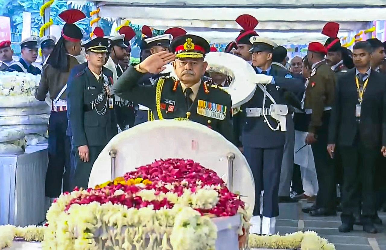 Chief of Defence Staff General Anil Chauhan, and the three services chiefs also paid their last respects to Singh