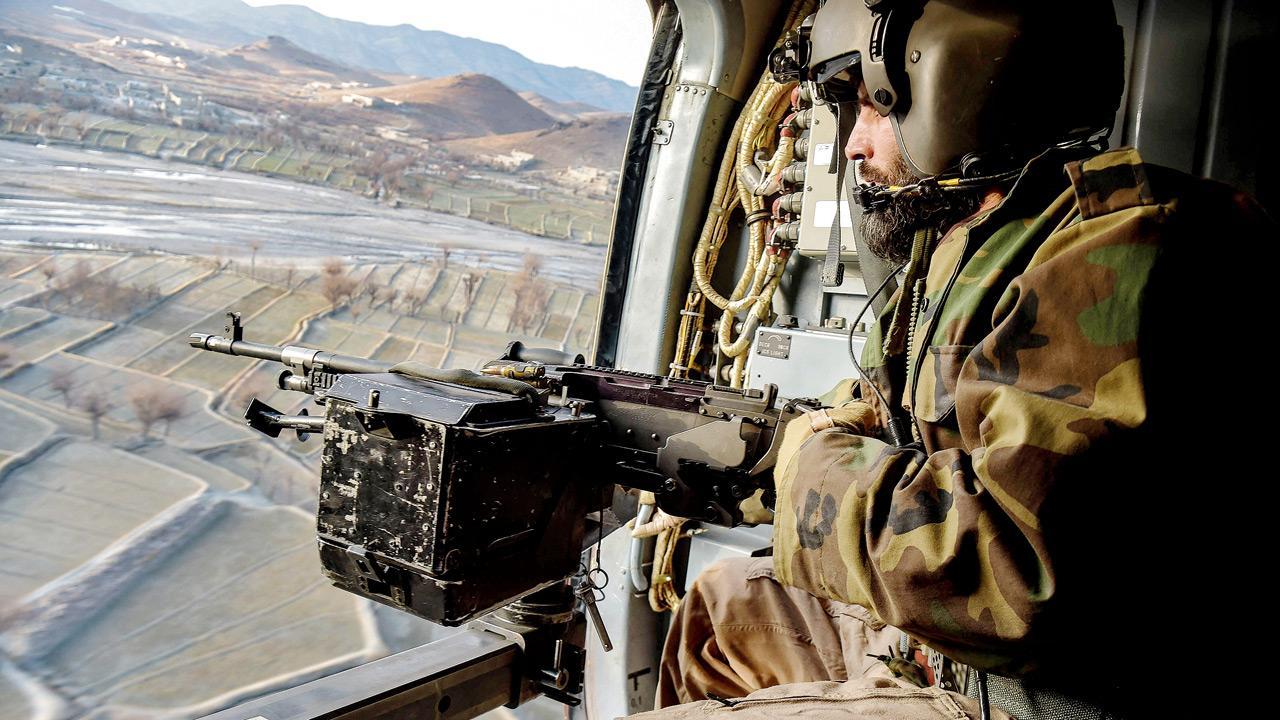 Taliban forces strike several points in Pak as retaliation