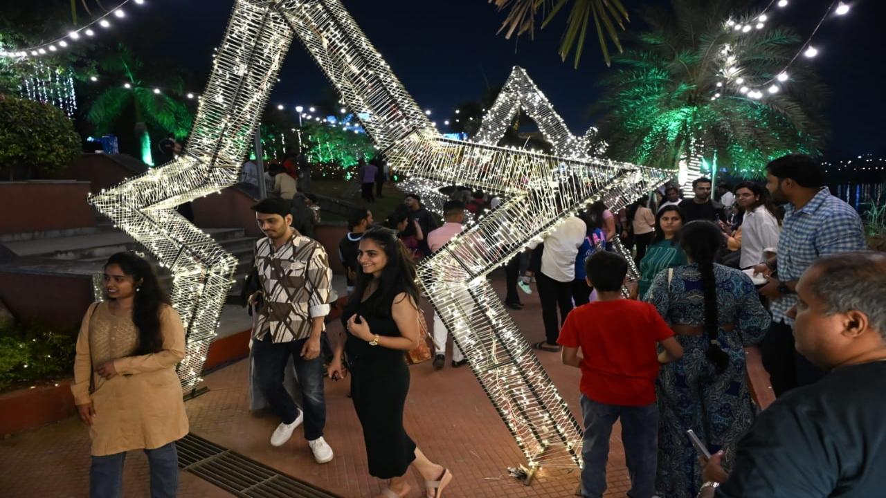 IN PHOTOS: Mumbaikars, head to Bandra to immerse in the Christmas 2024 spirit