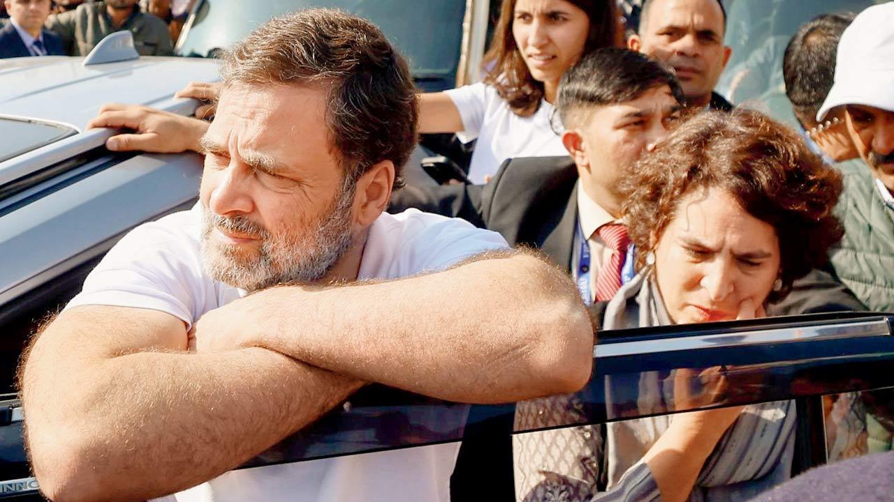 Rahul, delegation stopped on way to Sambhal