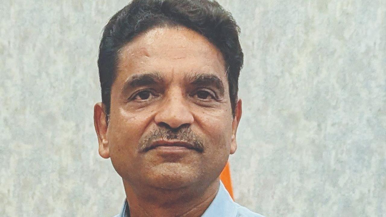 Central Railways' Mumbai division manager bids farewell as tenure ends