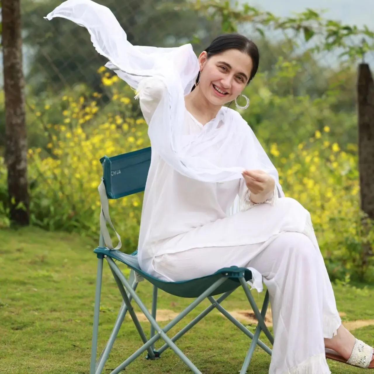 Sometimes, we feel the need for a simple outfit when managing various tasks at a friend's wedding, yet we don't want to resort to roaming in pyjamas. In such instances, opt for a stunning white kurta-pyjama. It's a perfect choice for navigating around the house and handling chores with style