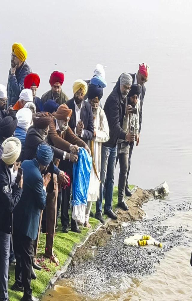 As part of Sikh rituals, the family will hold an `Akhand Path` at its official residence on 3, Motilal Nehru Marg on January 1