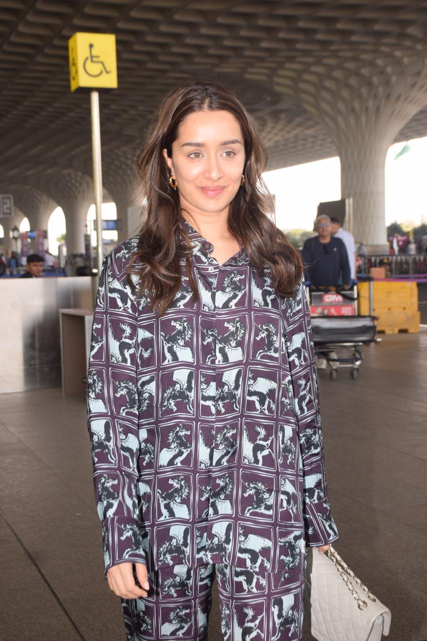 Shraddha Kapoor's co-ord set is perfect for acing your airport look
