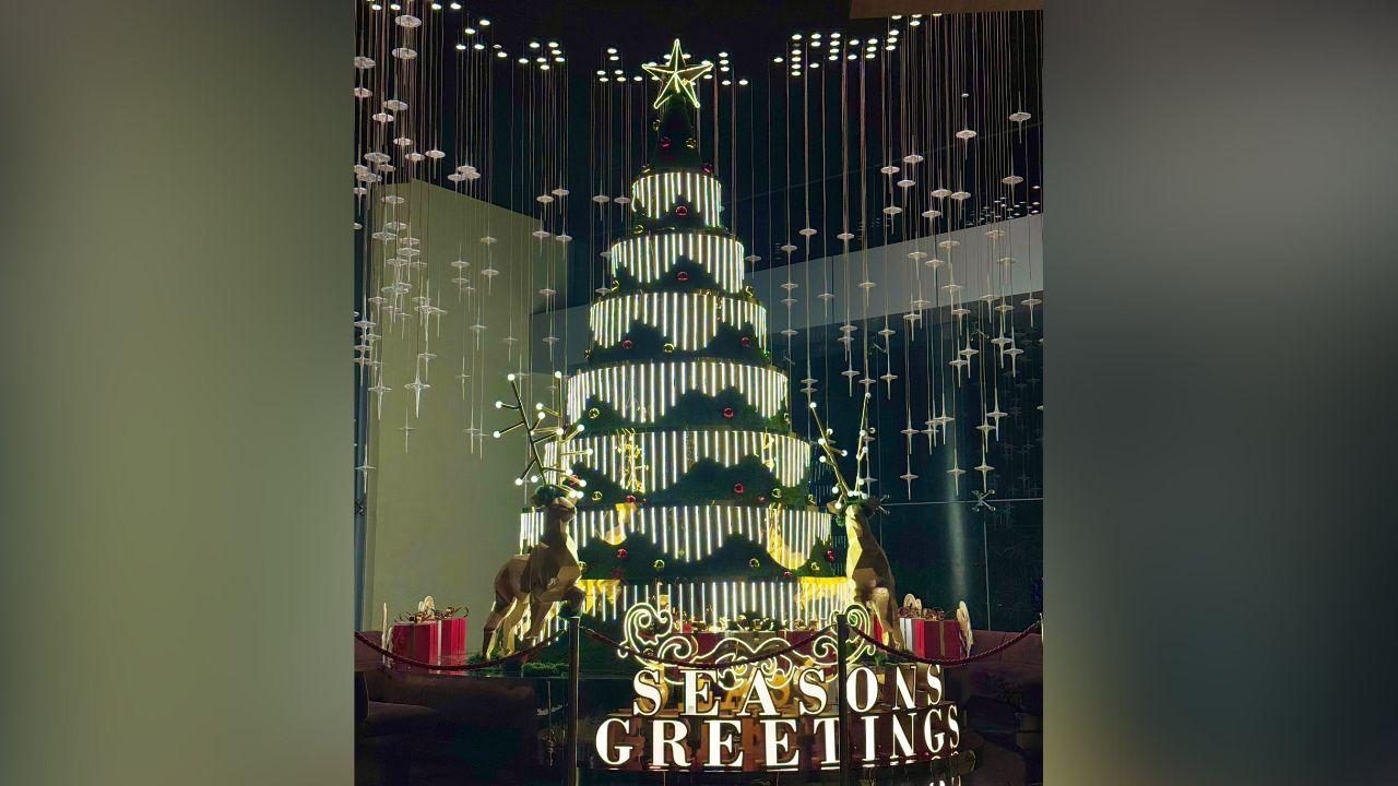 At The Westin Mumbai Garden City it only gets better as they have a seven-tier Christmas Tree that looks surreal when it is illuminated for visitors who come to the property.