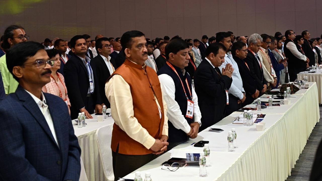Fadnavis drew a sharp contrast between Western and Hindu cultural philosophies, stating, 