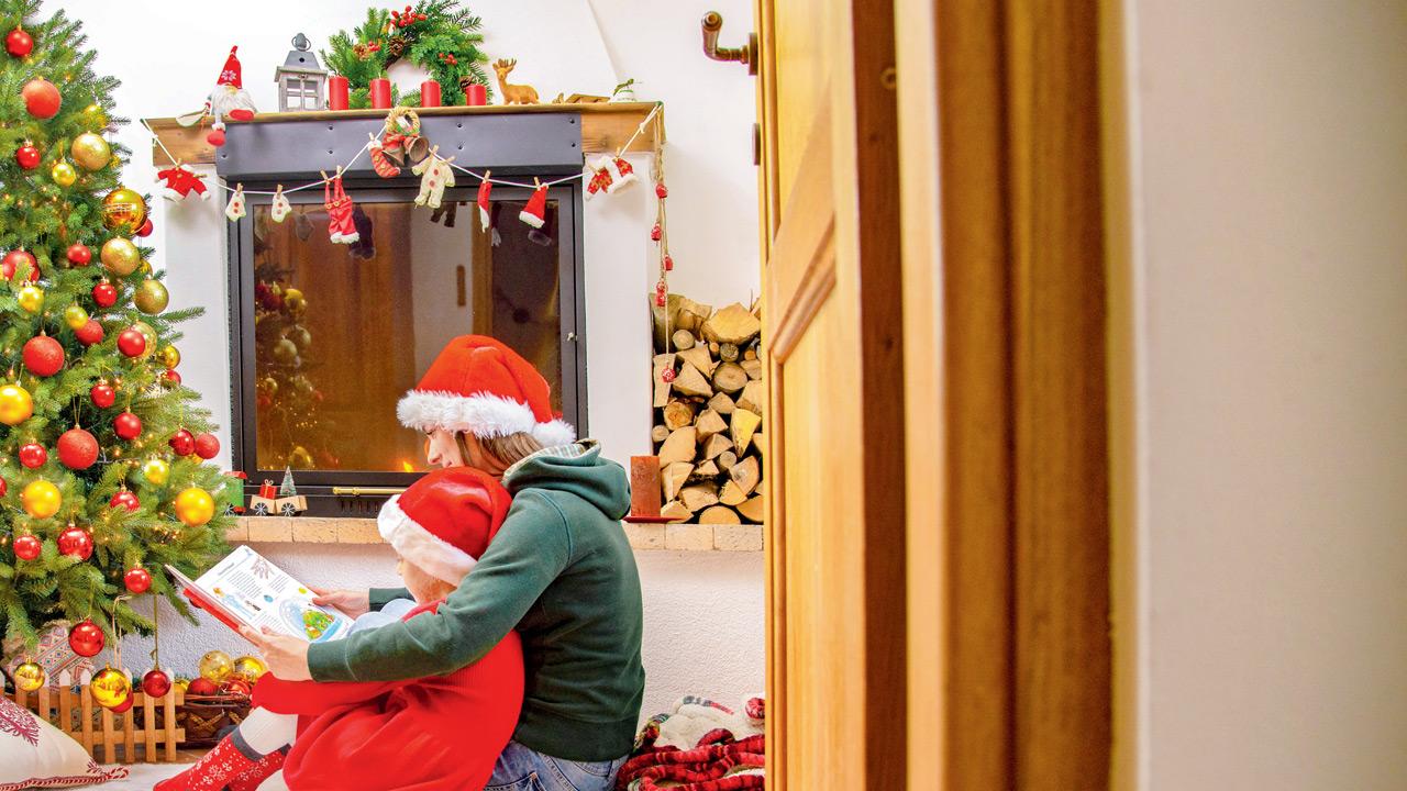 Gift the joy of reading to your loved ones. Representation pic