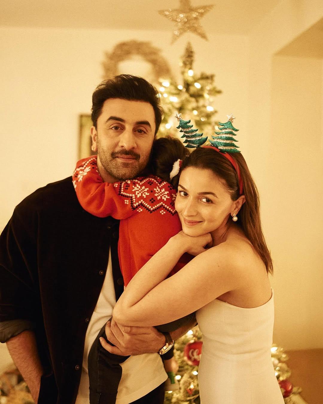 Ranbir Kapoor and Alia Bhatt attended Kunal Kapoor's yearly Christmas bash. Alia has now shared an inside picture where she looked adorable in a white outfit