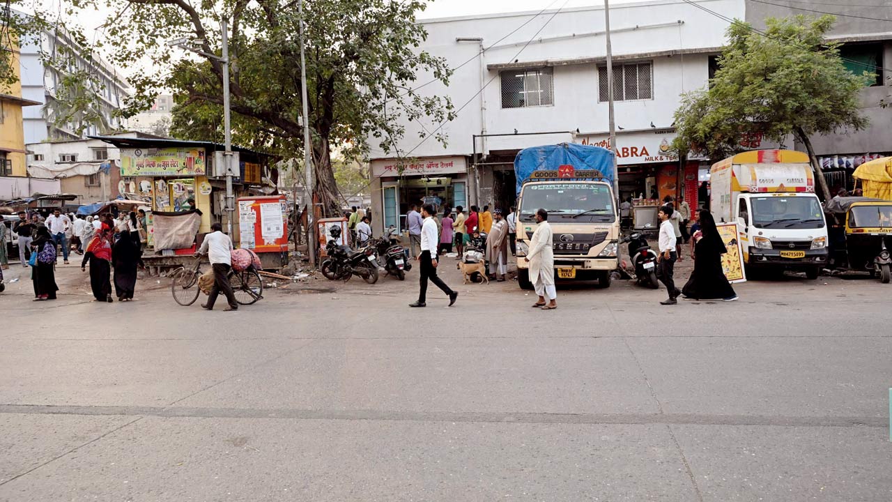 The Kurla fruit market where most of the fatalities occurred