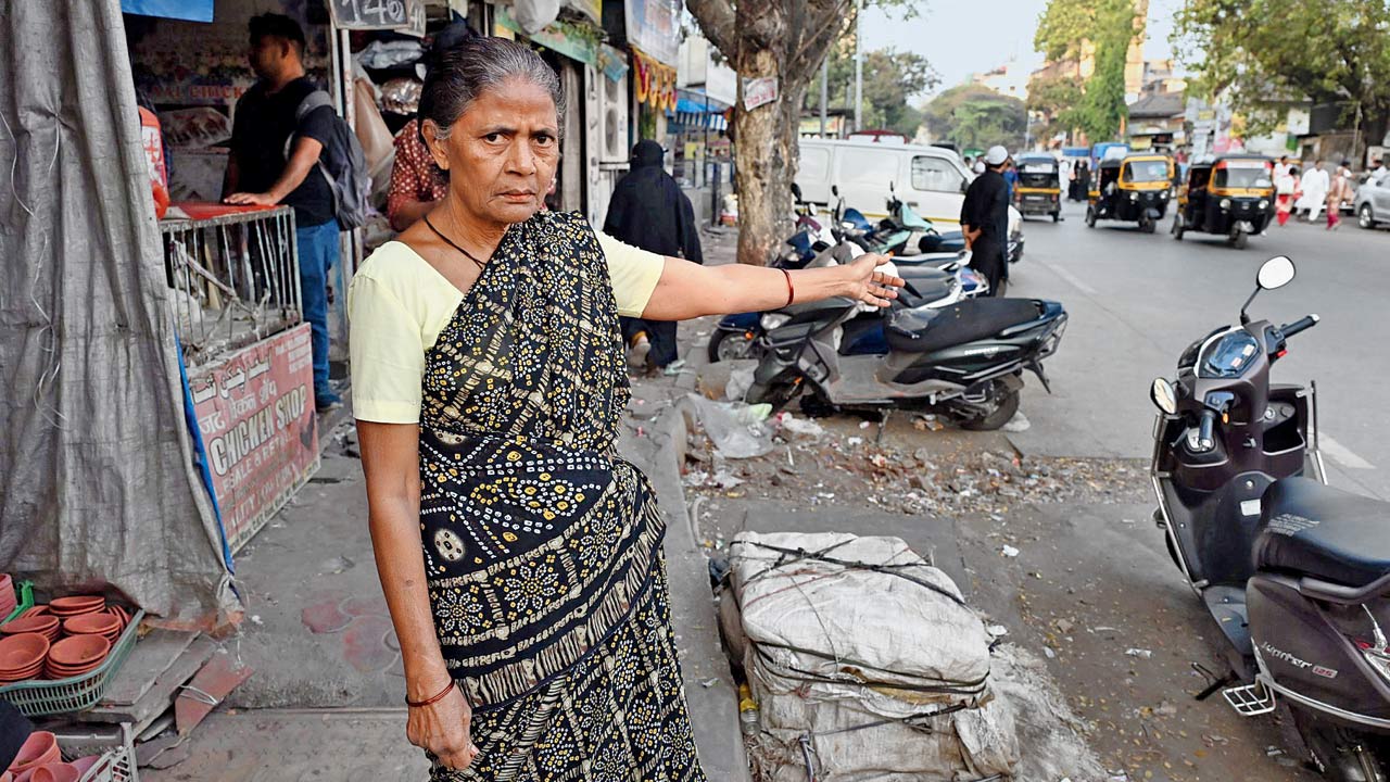 Kanta Shirsat, resident
