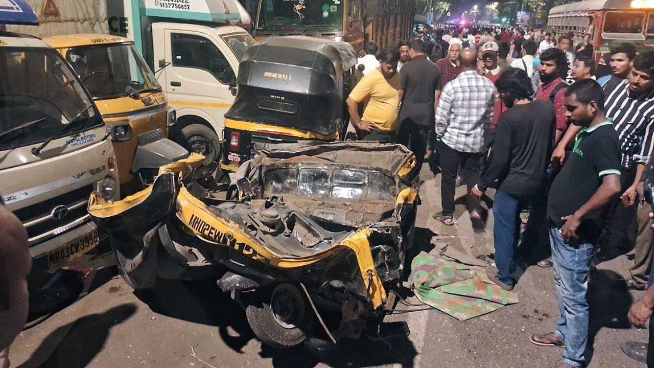 Dr Padmashri Ahire of Bhabha Hospital said that nearly 49 injured people were rushed for treatment. Of them, two people were brought dead while one injured person died after being admitted. (Pic/Sameer Abdedi)