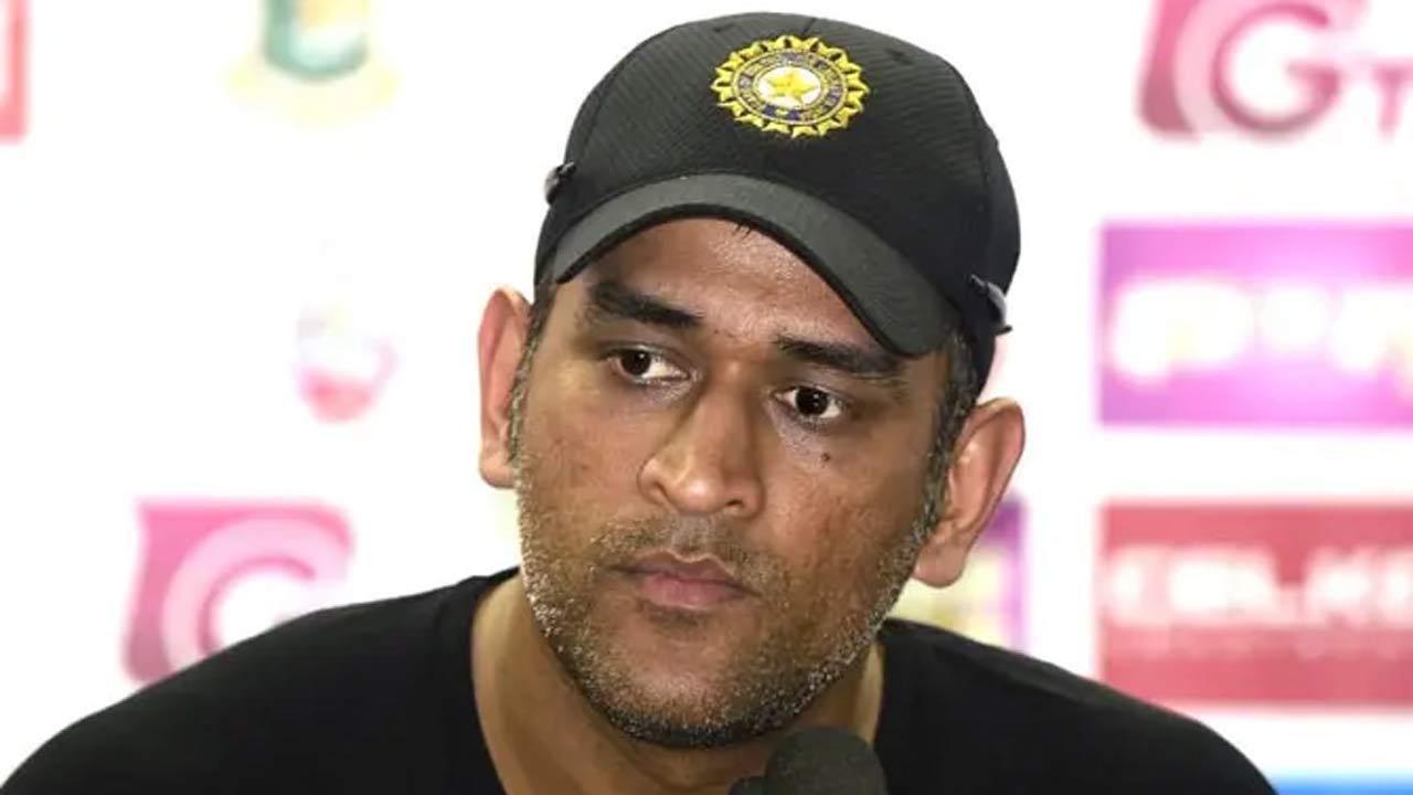 Ash departs just like his first Test captain Dhoni