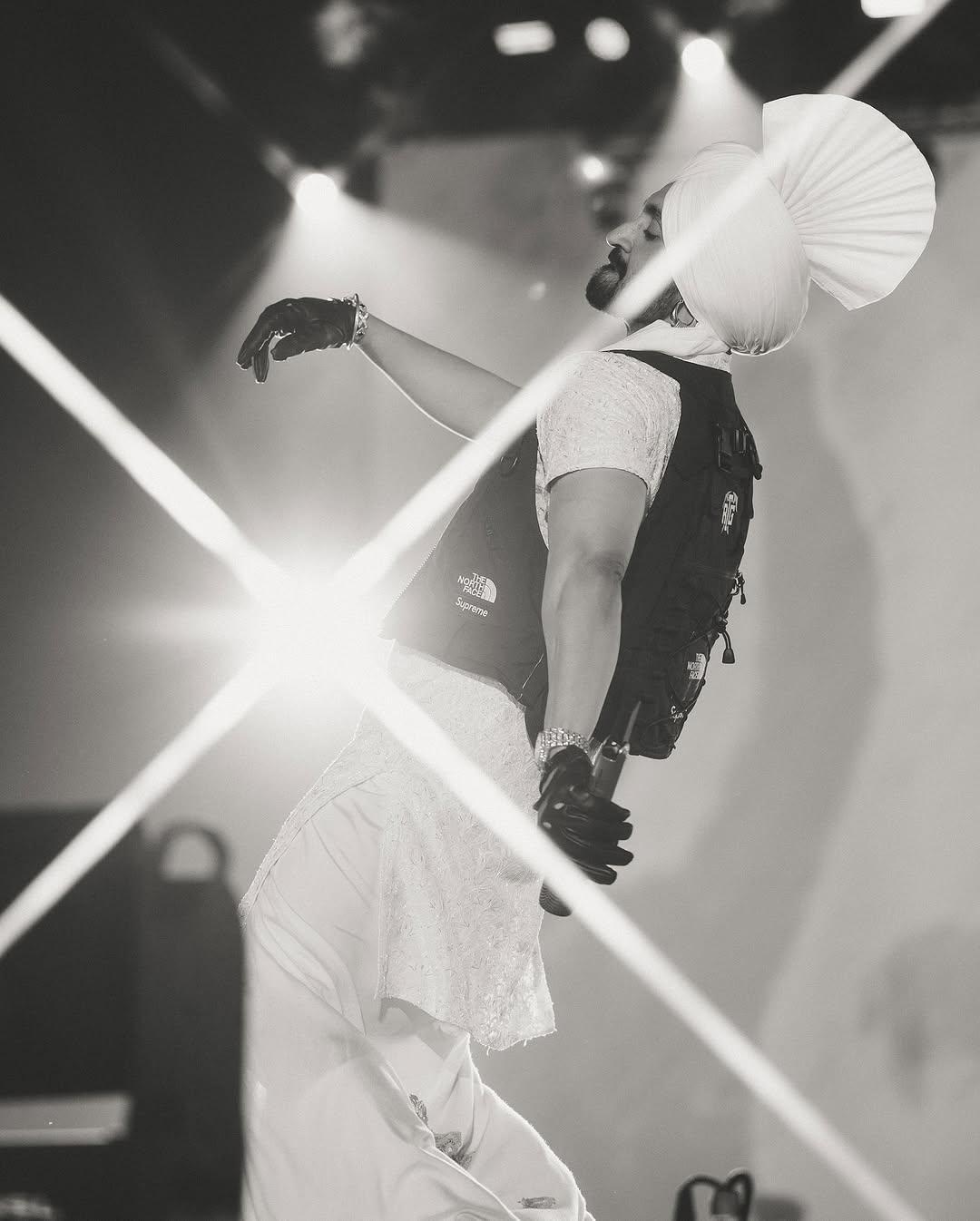 Diljit Dosanjh hit it out of the park once again with his energetic performance on Thursday night at his Mumbai concert.