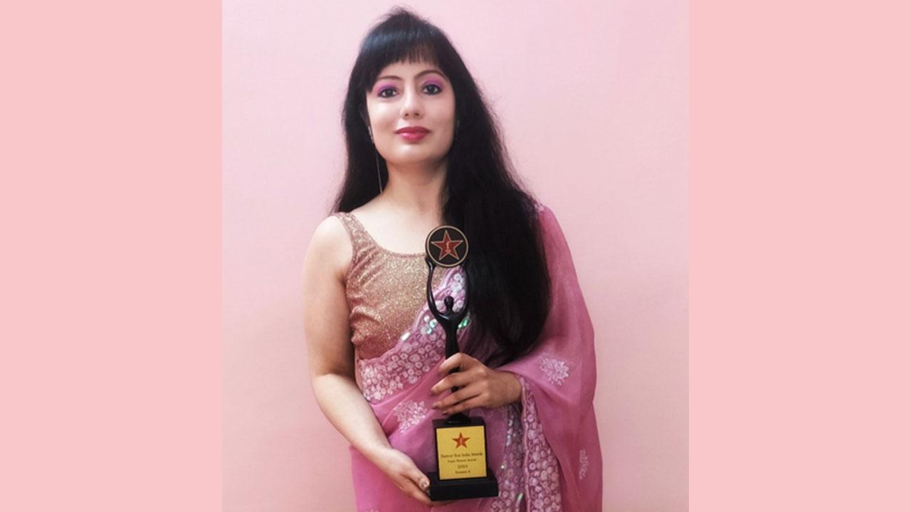 Era Joshi : Best Model Of The Year Forever Star India Awards 2024