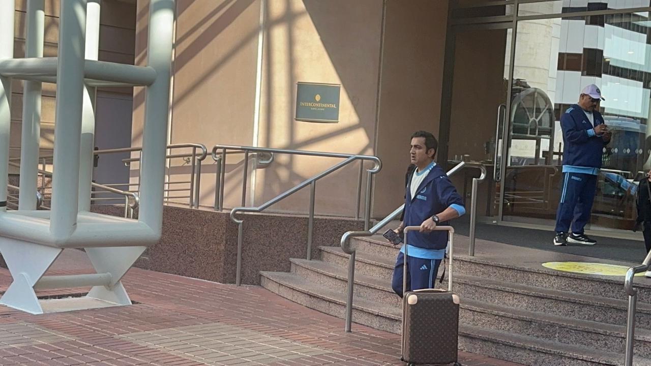 Coach Gautam Gambhir, chief selector Ajit Agarkar, and captain Rohit Sharma, along with the whole Team India, were present in the hotel lobby as per the scheduled time