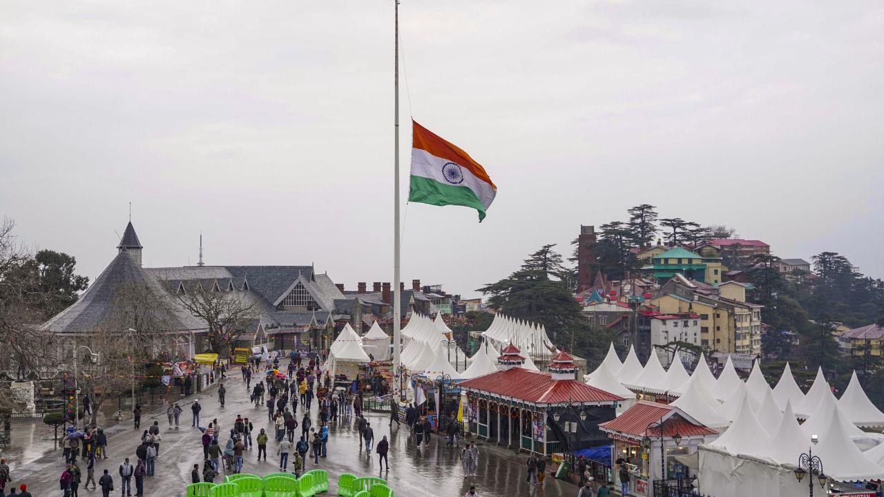 The tricolour flies at half-mast in Shimla during the seven-day state mourning for former Prime Minister Manmohan Singh. (Pic/PTI)