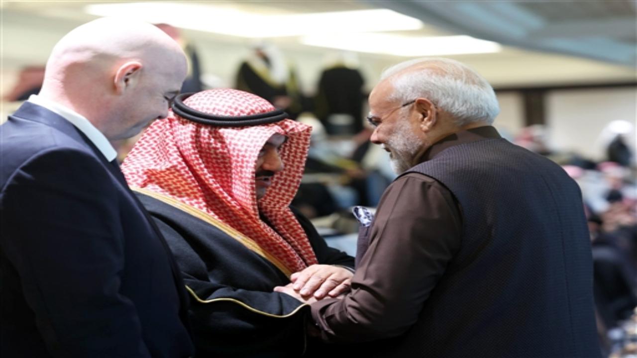 This marks the first visit of an Indian Prime Minister to Kuwait in 43 years, highlighting the strengthening ties between India and Kuwait. On his arrival, PM Modi was welcomed by Kuwait's Deputy Prime Minister, Defence Minister, Interior Minister, and Foreign Minister, reflecting the importance of his visit.