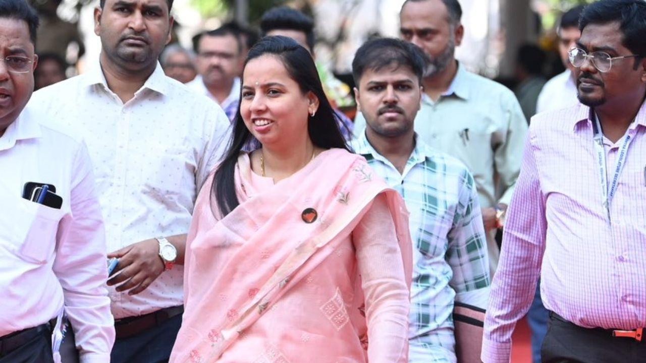 Aditi Tatkare
NCP MLA Aditi Tatkare who is also the daughter of Sunil Tatkare, was sworn is as the member of Legislative Assembly representing Raigad's Shrivardhan constituency
